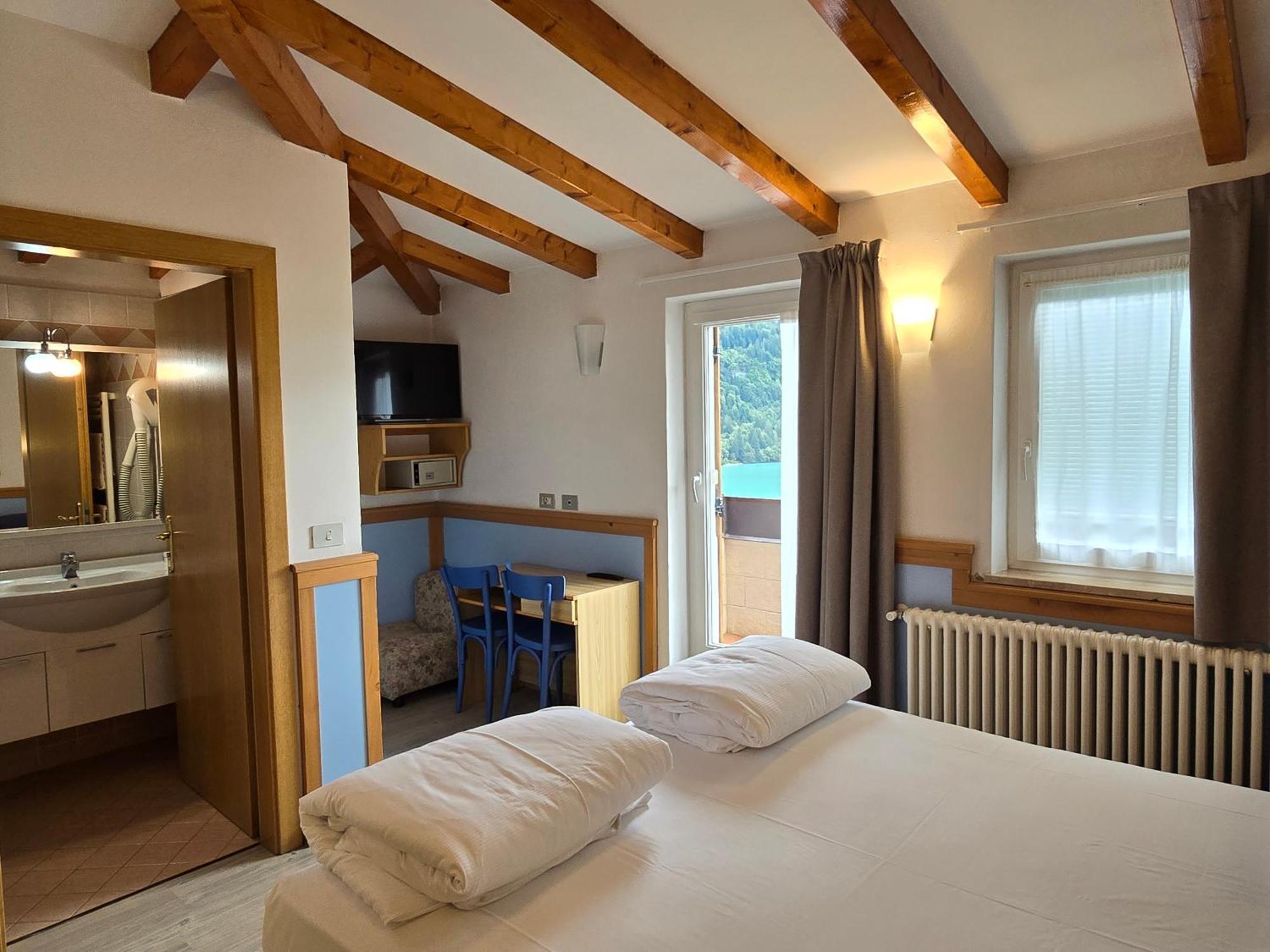 Hotel Miramonti โมลเวโน ภายนอก รูปภาพ